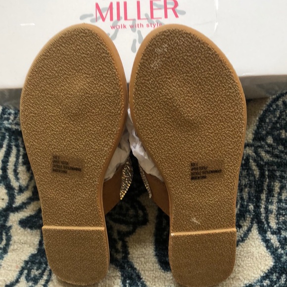 Beautiful sparking sandals . Olivia Miller. Size 8 - Picture 3 of 3